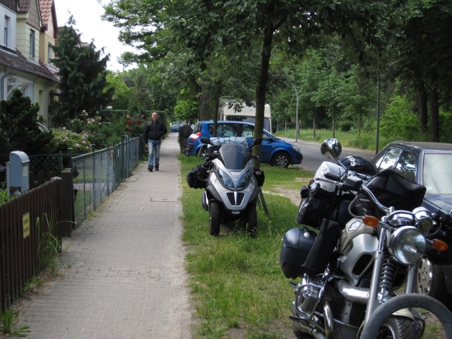 Zwei bepackte Bikes